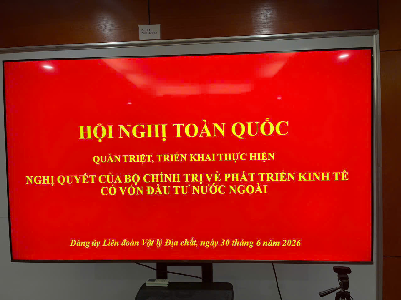 Hội nghị toàn quốc quán triệt, triển khai thực hiện Nghị quyết số 10-NQ/TW của Bộ Chính trị